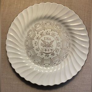 Sheffield Bone White Ceramic 1967 Calendar/Zodiac Plate, Gold Color On White